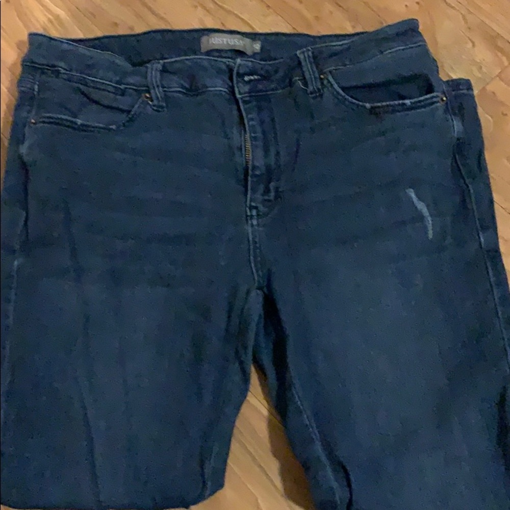 Just USA jeans skinny size 32.